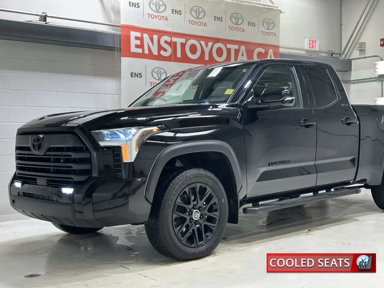 Toyota Tundra снимка Toyota Tundra