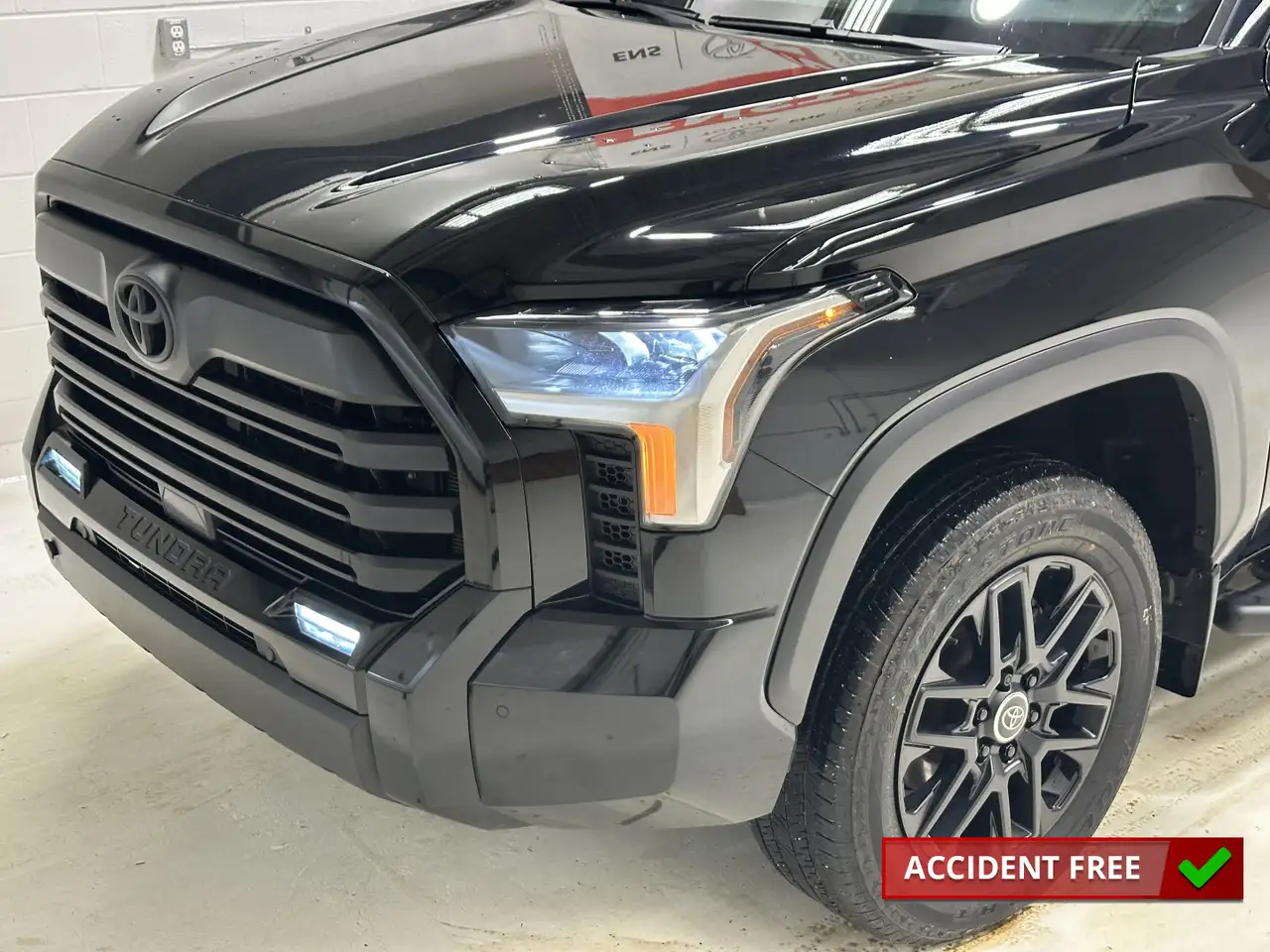 Toyota Tundra снимка Toyota Tundra