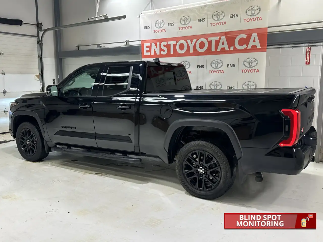 Toyota Tundra снимка Toyota Tundra