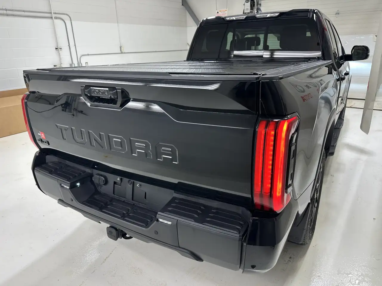 Toyota Tundra снимка Toyota Tundra