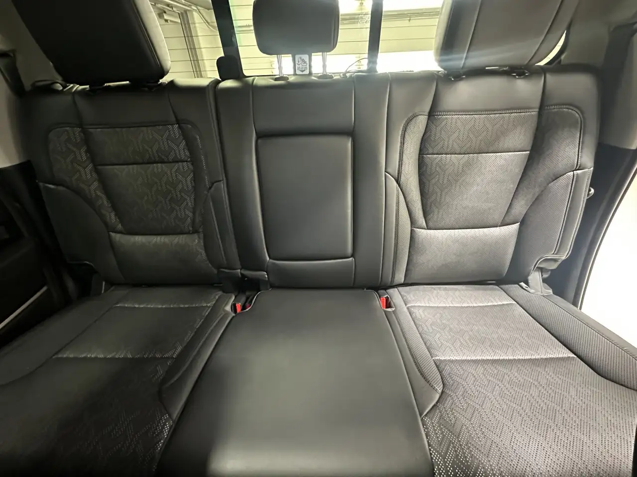 Toyota Tundra снимка Toyota Tundra