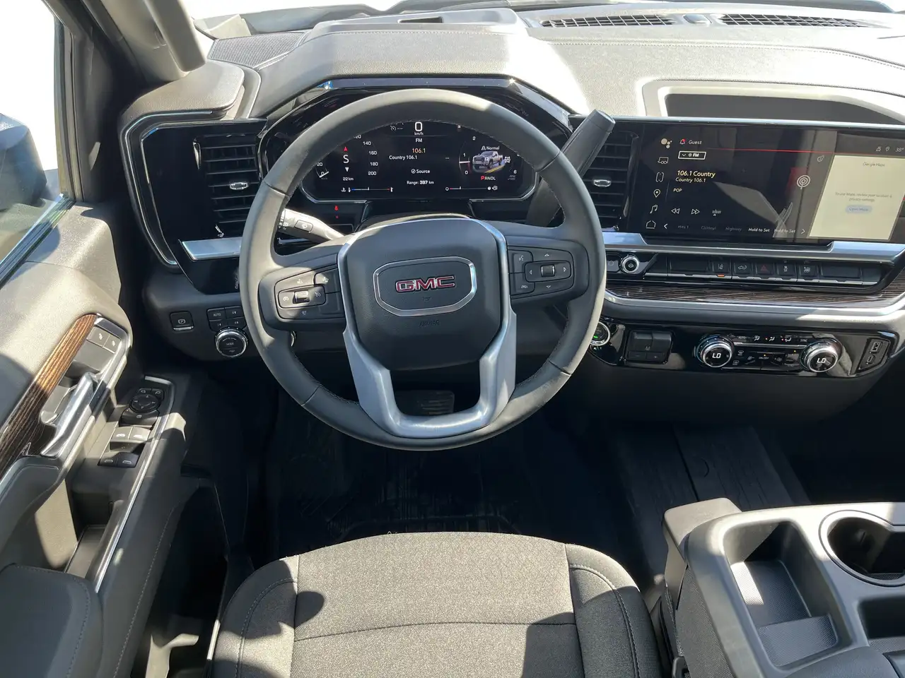 GMC Sierra 3500HD снимка GMC Sierra 3500HD