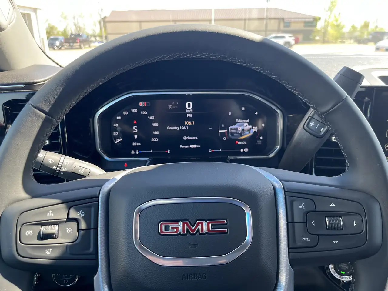 GMC Sierra 3500HD снимка GMC Sierra 3500HD
