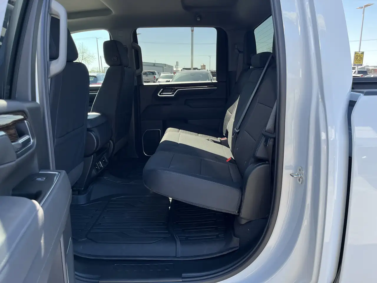GMC Sierra 3500HD снимка GMC Sierra 3500HD
