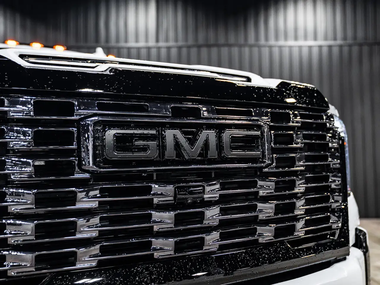 GMC Sierra 3500HD снимка GMC Sierra 3500HD
