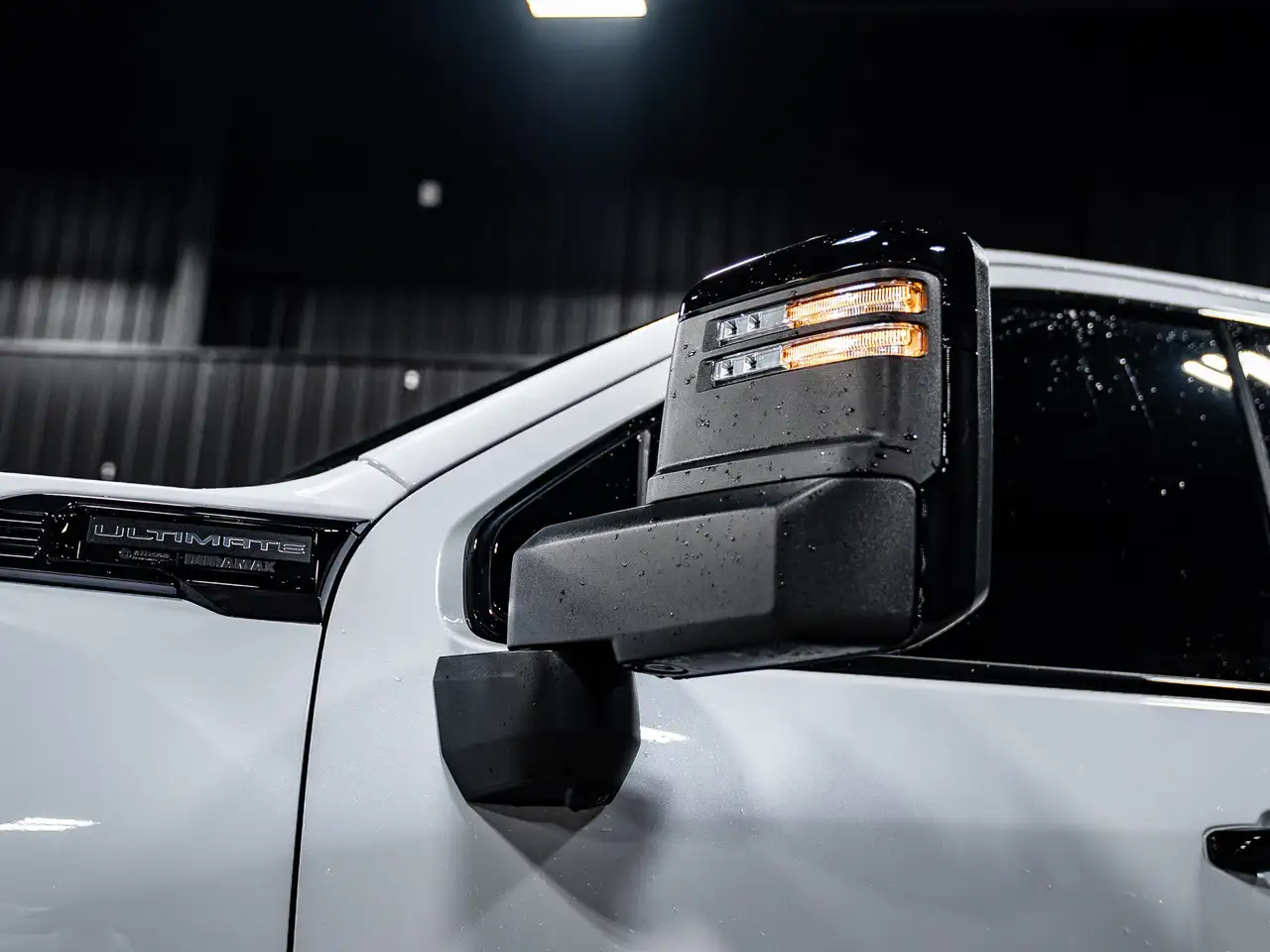 GMC Sierra 3500HD снимка GMC Sierra 3500HD