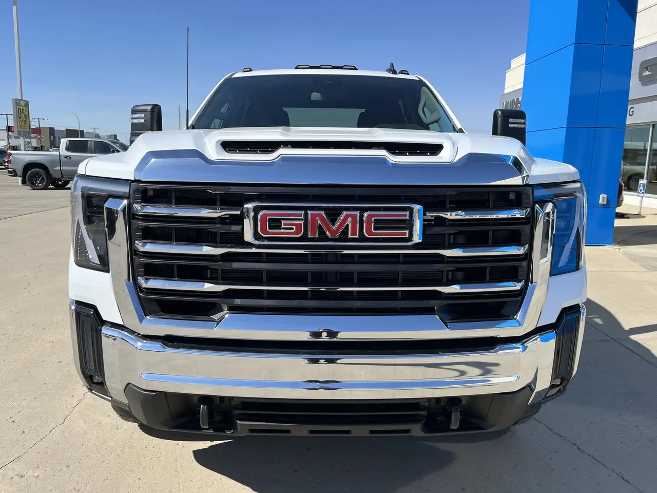 GMC Sierra 3500HD снимка GMC Sierra 3500HD