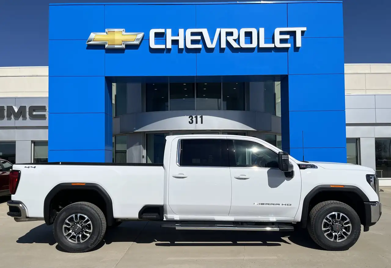 GMC Sierra 3500HD снимка GMC Sierra 3500HD