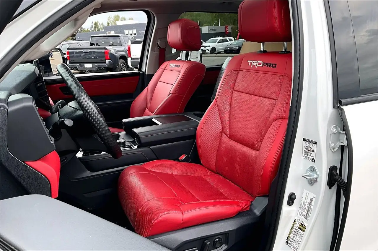 Toyota Tundra снимка Toyota Tundra