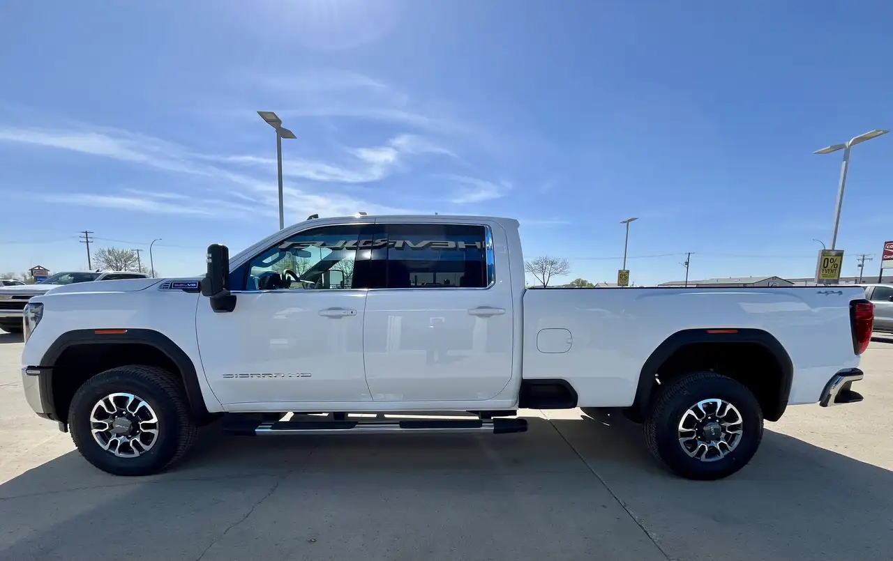 GMC Sierra 3500HD снимка GMC Sierra 3500HD