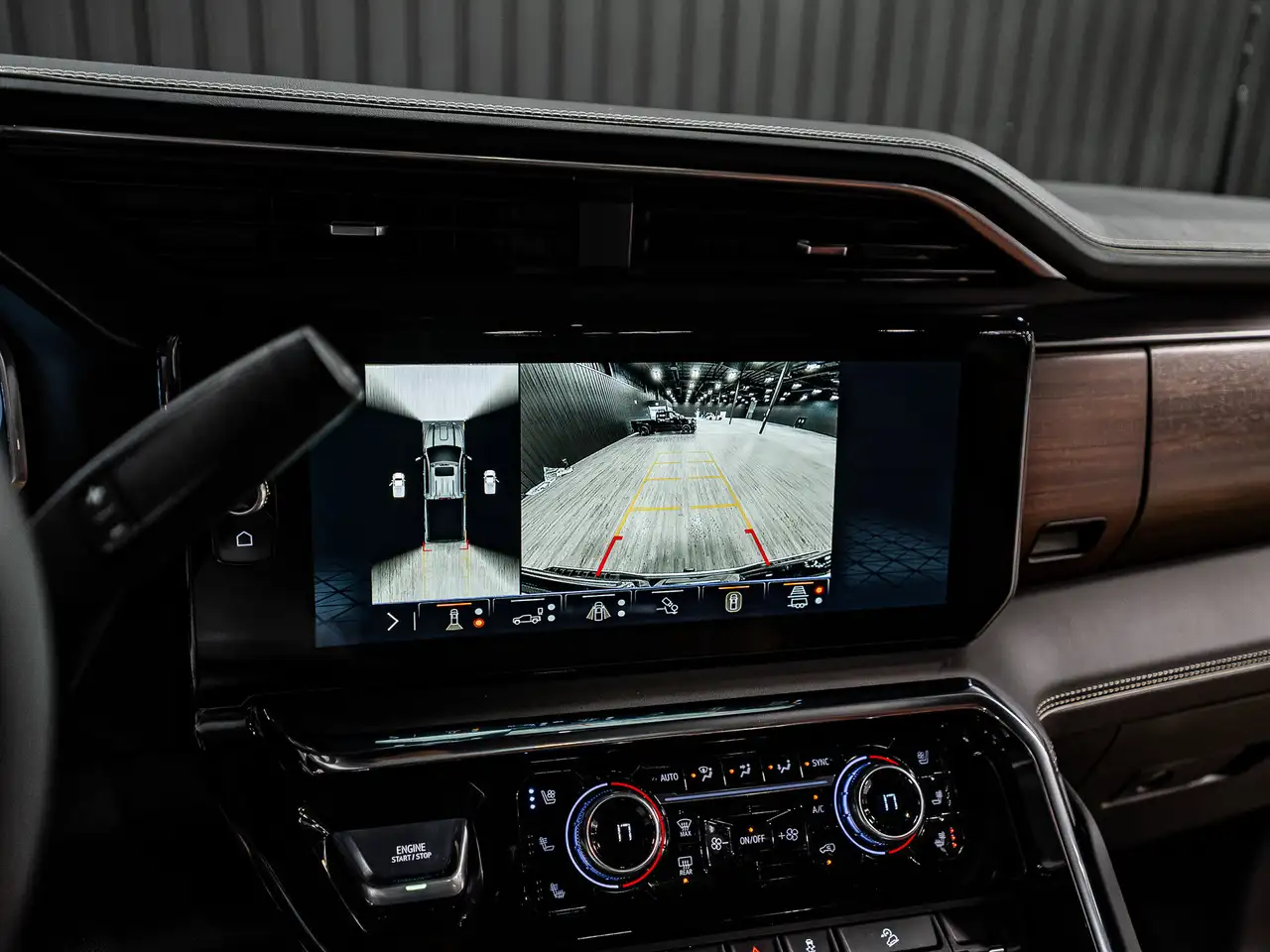 GMC Sierra 3500HD снимка GMC Sierra 3500HD