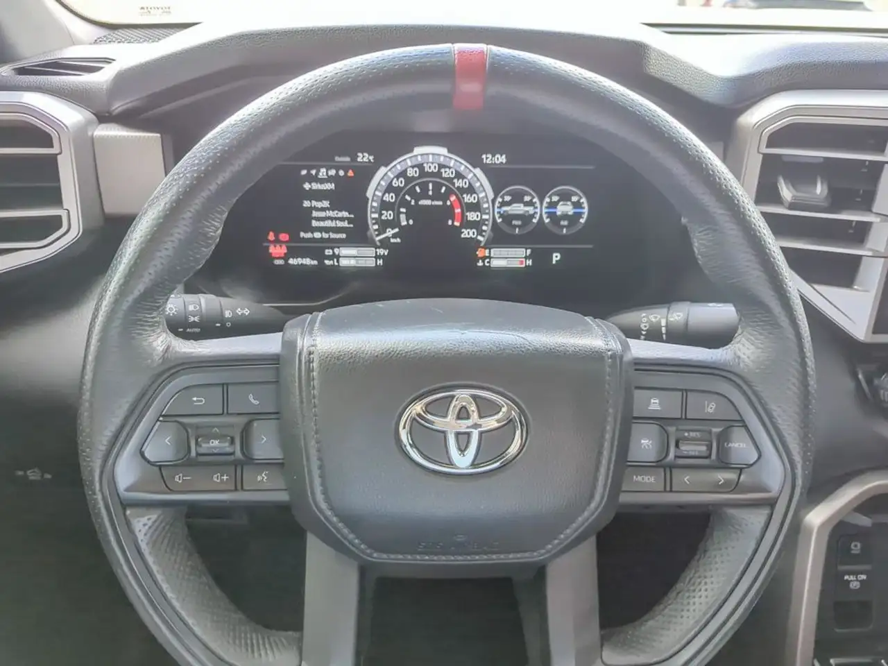 Toyota Tundra снимка Toyota Tundra