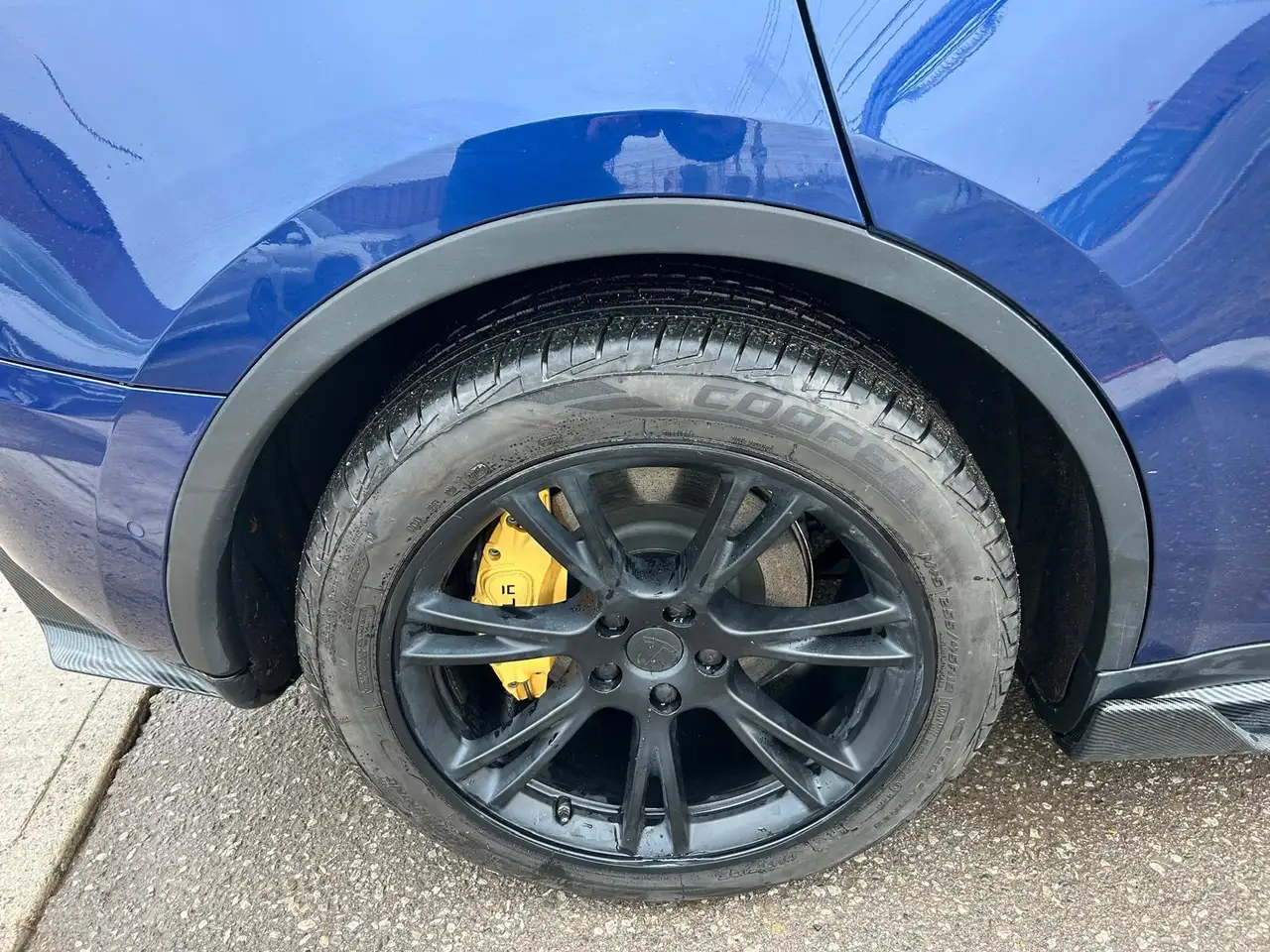 Tesla Model Y снимка Tesla Model Y