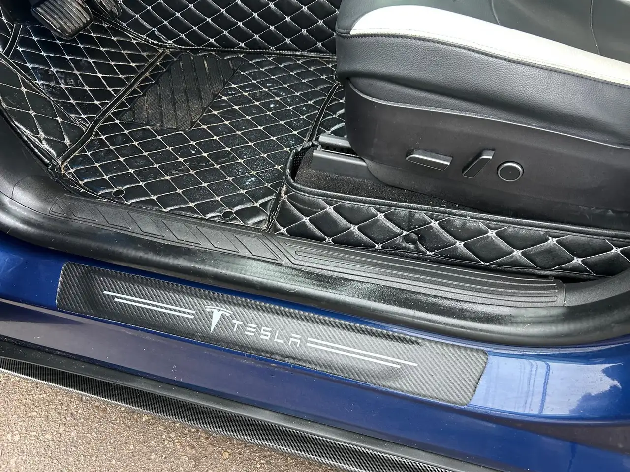 Tesla Model Y снимка Tesla Model Y