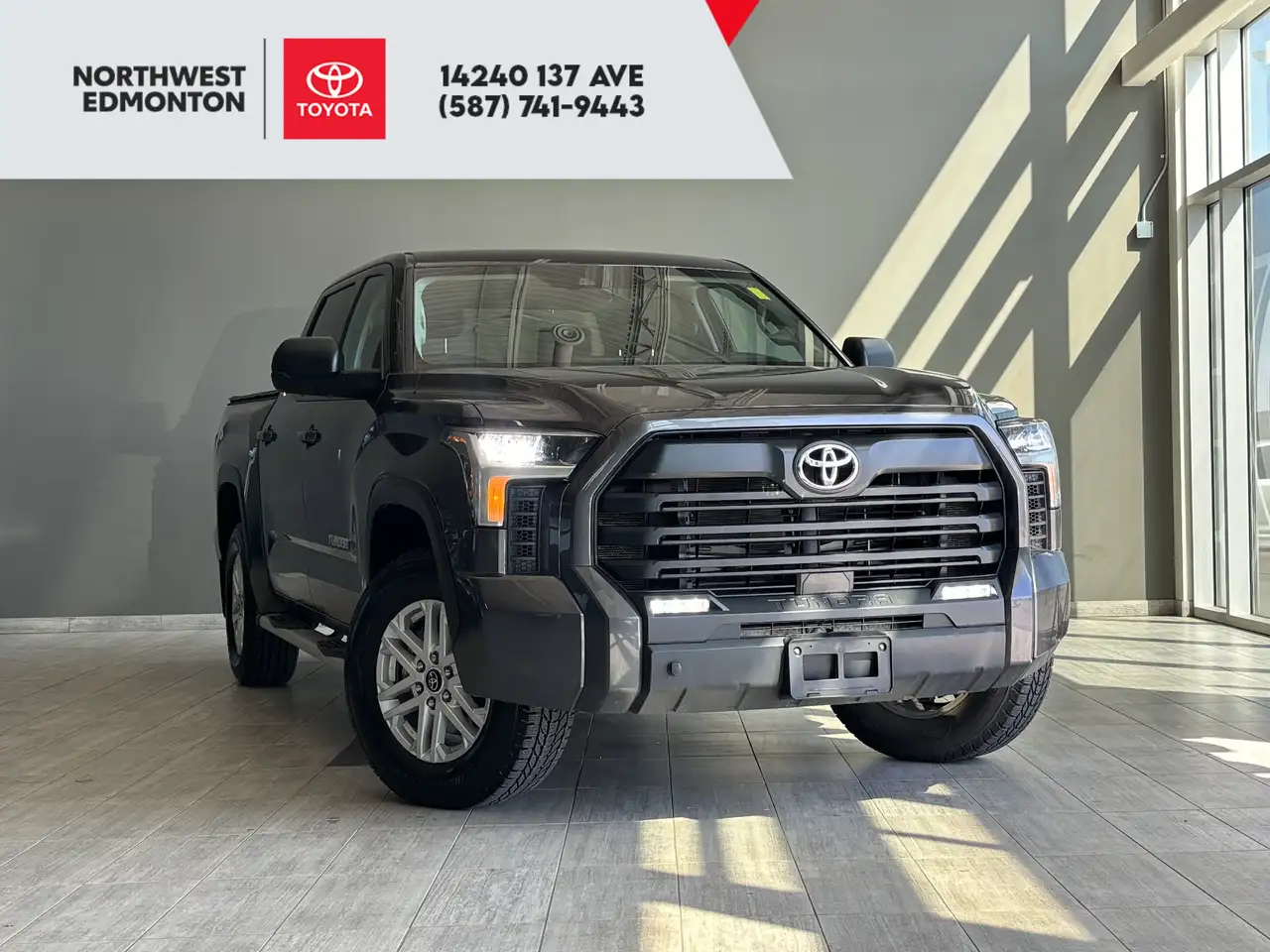 Toyota Tundra снимка Toyota Tundra