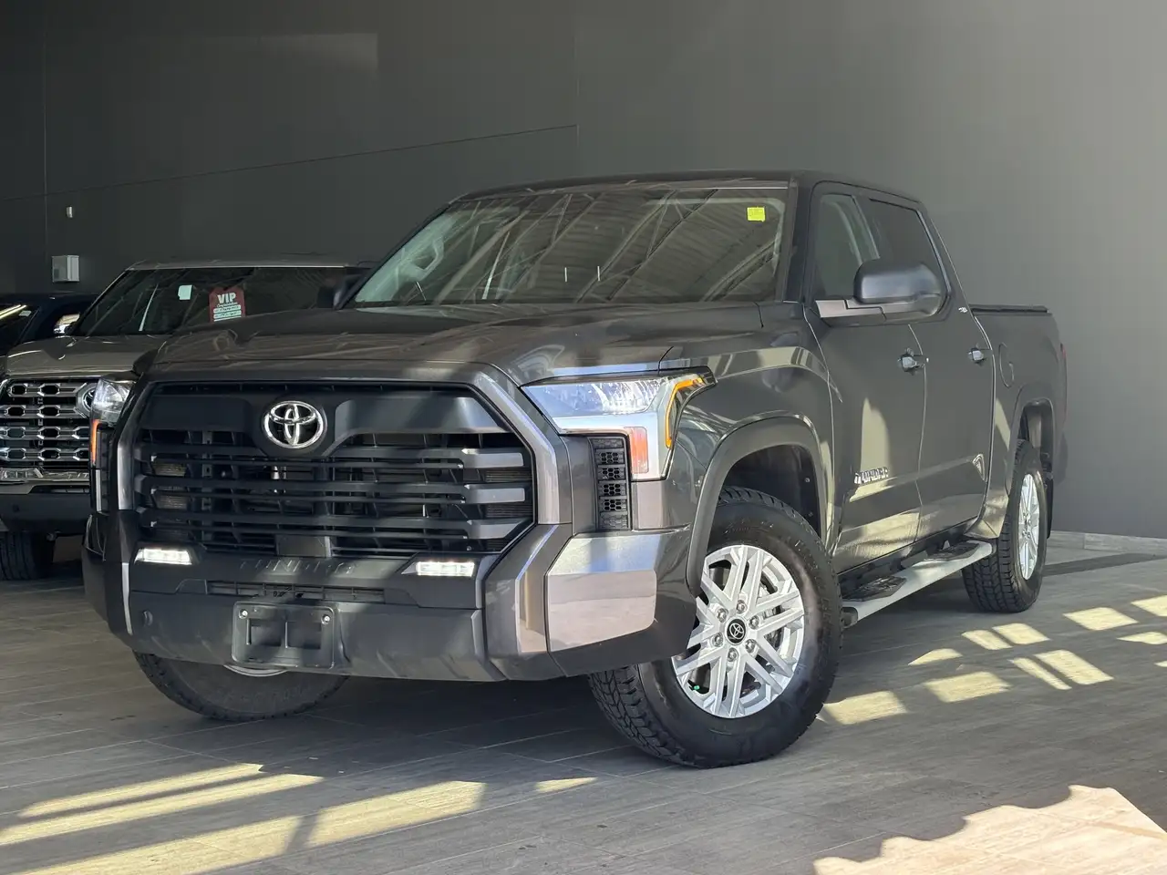 Toyota Tundra снимка Toyota Tundra