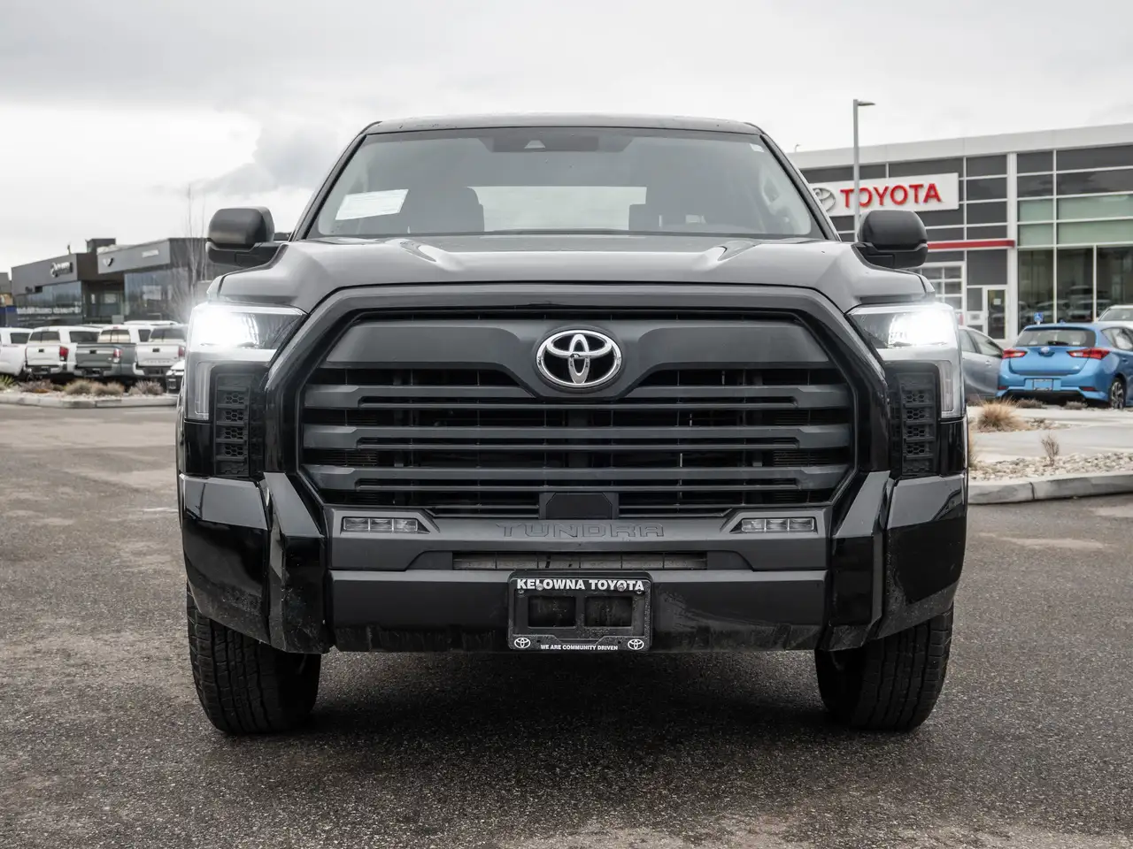 Toyota Tundra снимка Toyota Tundra