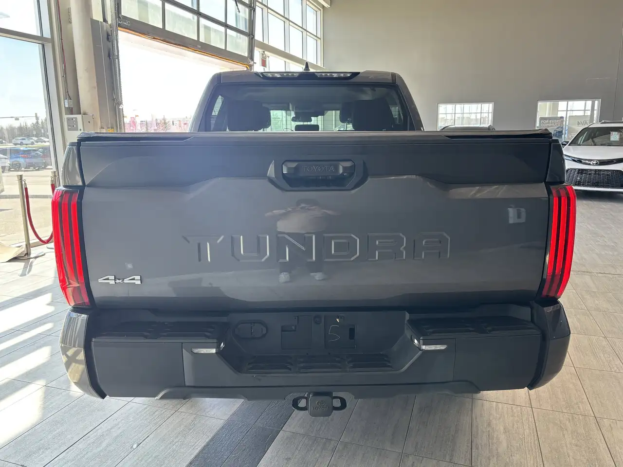 Toyota Tundra снимка Toyota Tundra