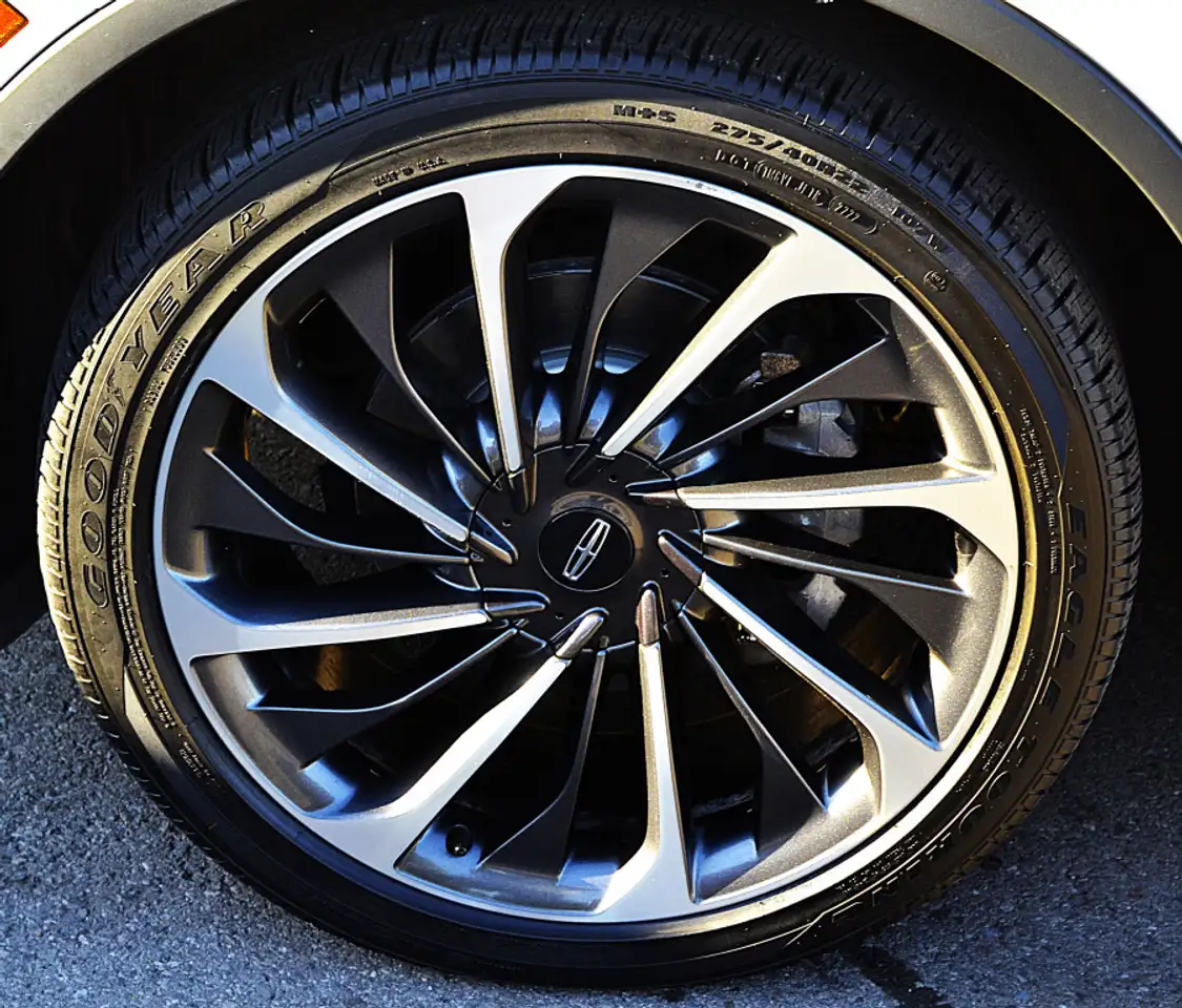 Lincoln Aviator photo Lincoln Aviator