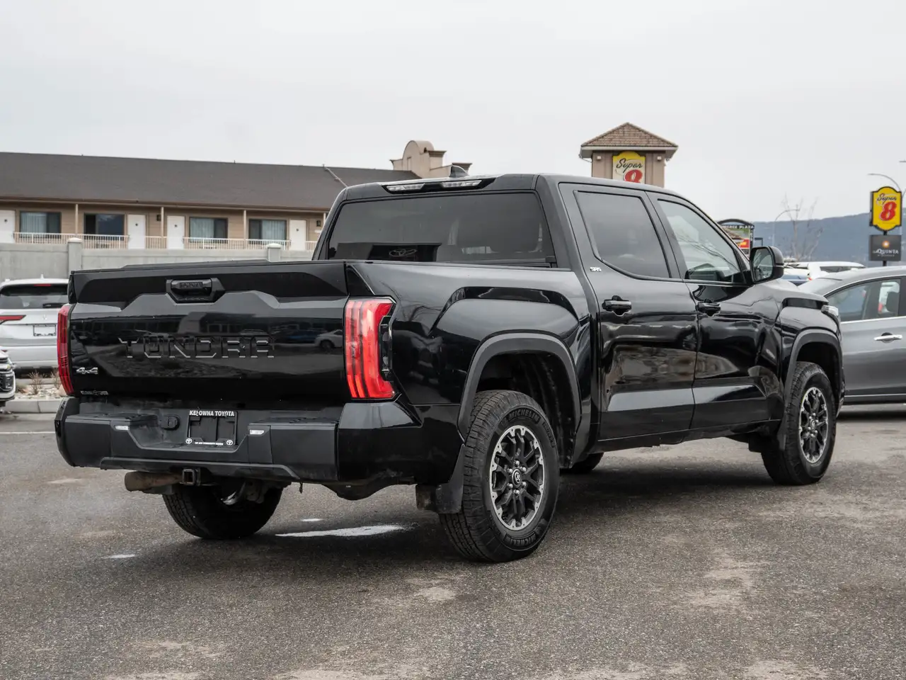 Toyota Tundra снимка Toyota Tundra