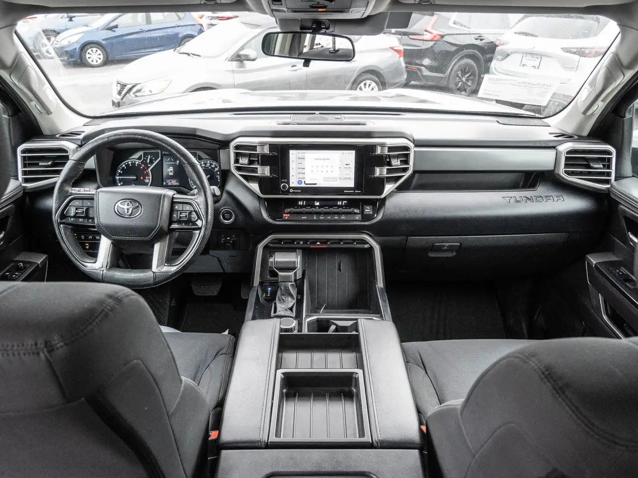 Toyota Tundra снимка Toyota Tundra
