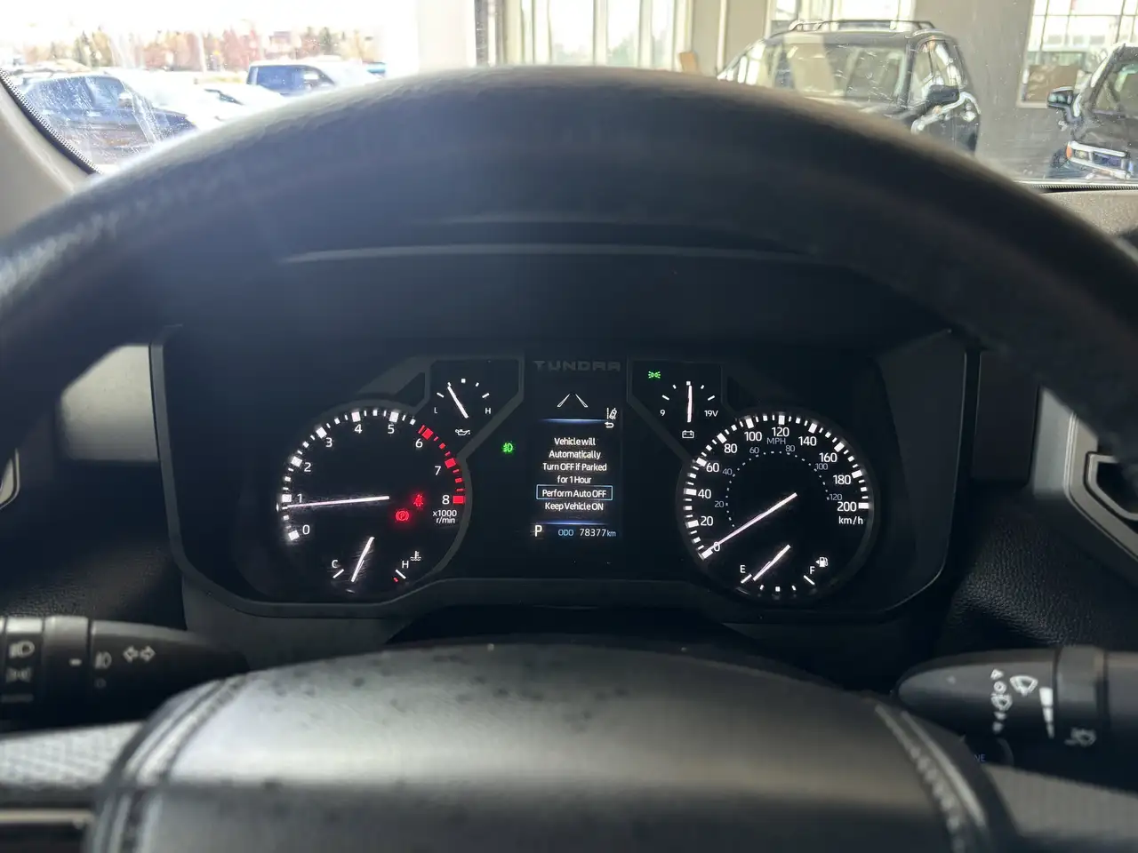 Toyota Tundra снимка Toyota Tundra