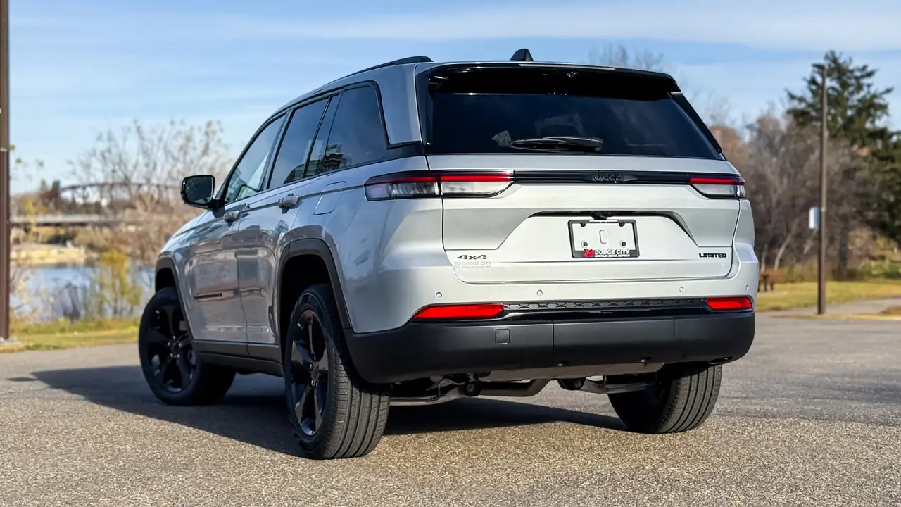 Jeep Grand Cherokee снимка Jeep Grand Cherokee