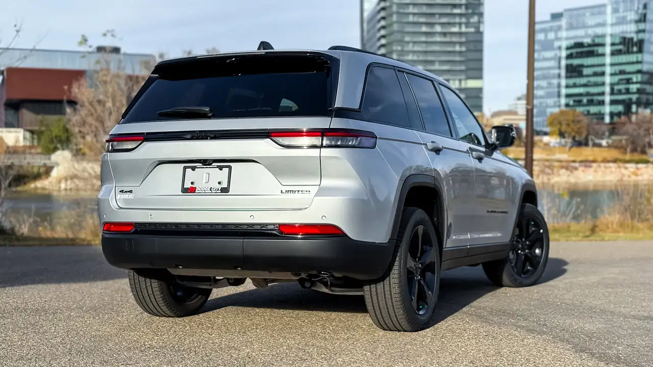 Jeep Grand Cherokee снимка Jeep Grand Cherokee
