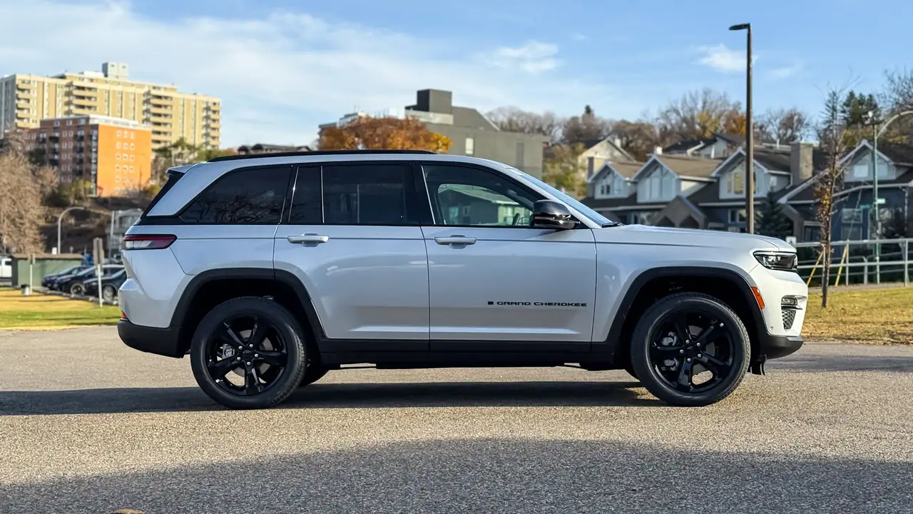 Jeep Grand Cherokee снимка Jeep Grand Cherokee