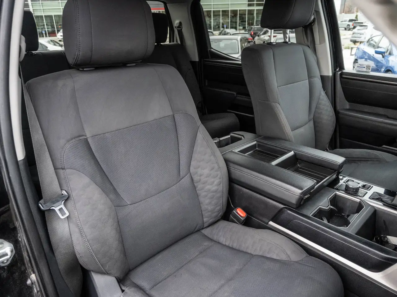 Toyota Tundra снимка Toyota Tundra