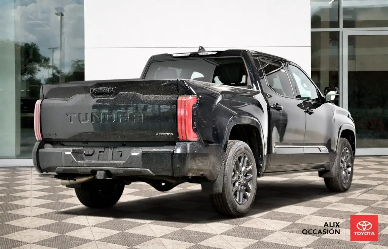 Toyota Tundra снимка Toyota Tundra
