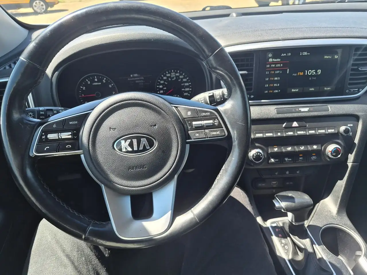 Kia Sportage снимка Kia Sportage