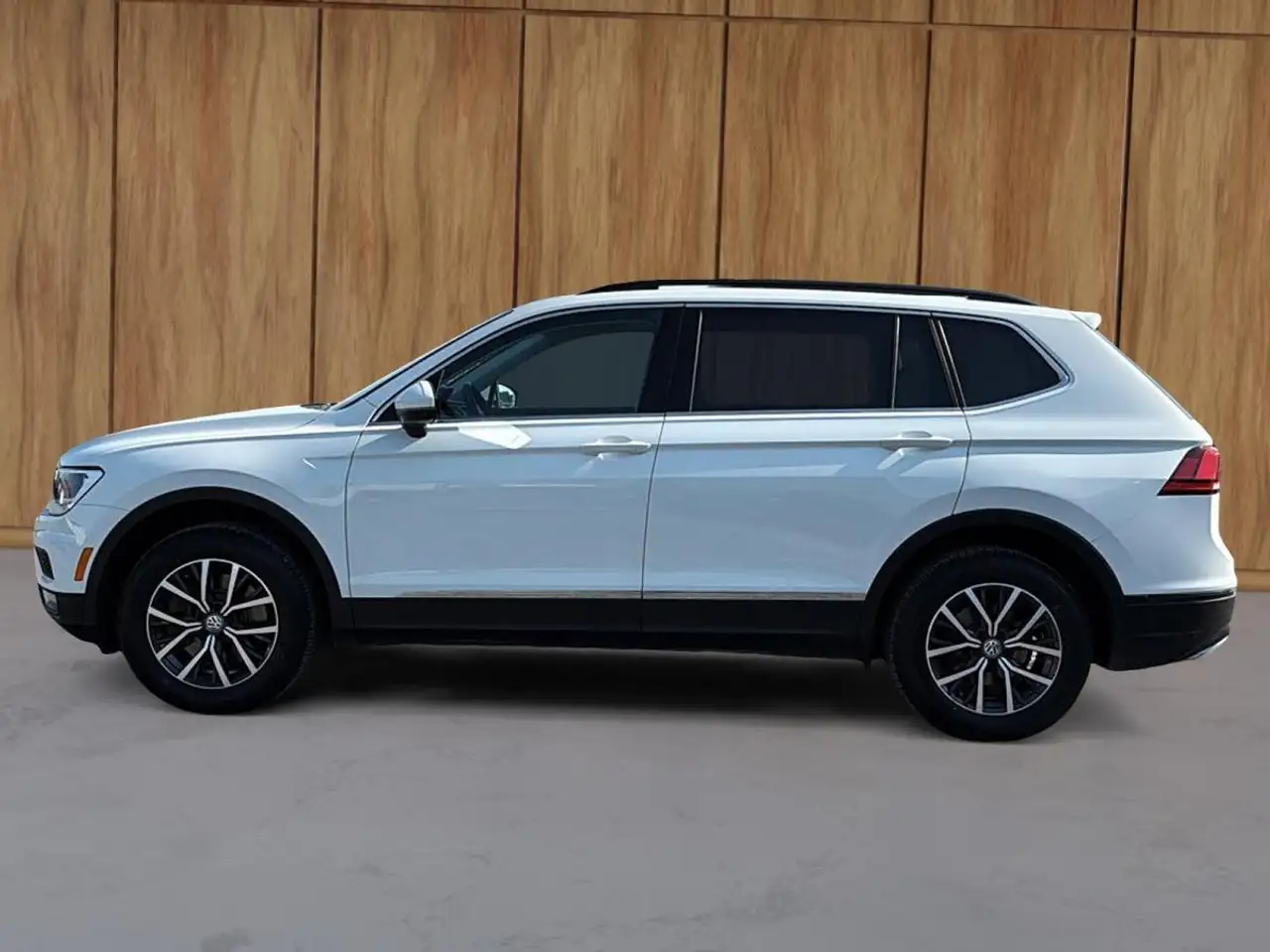 Volkswagen Tiguan photo Volkswagen Tiguan