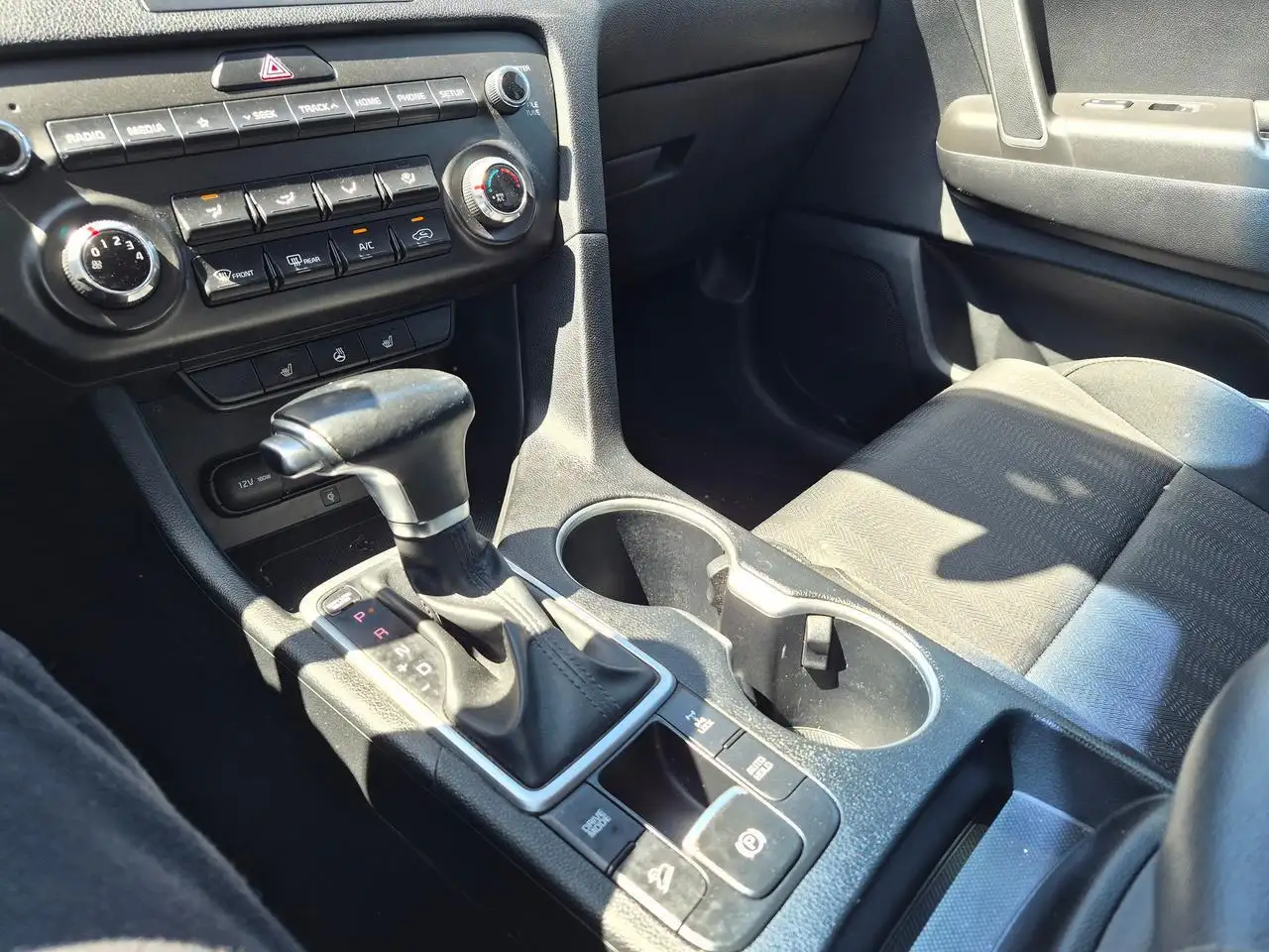 Kia Sportage снимка Kia Sportage