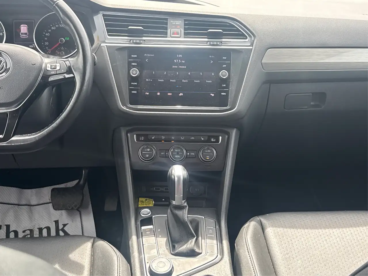 Volkswagen Tiguan снимка Volkswagen Tiguan