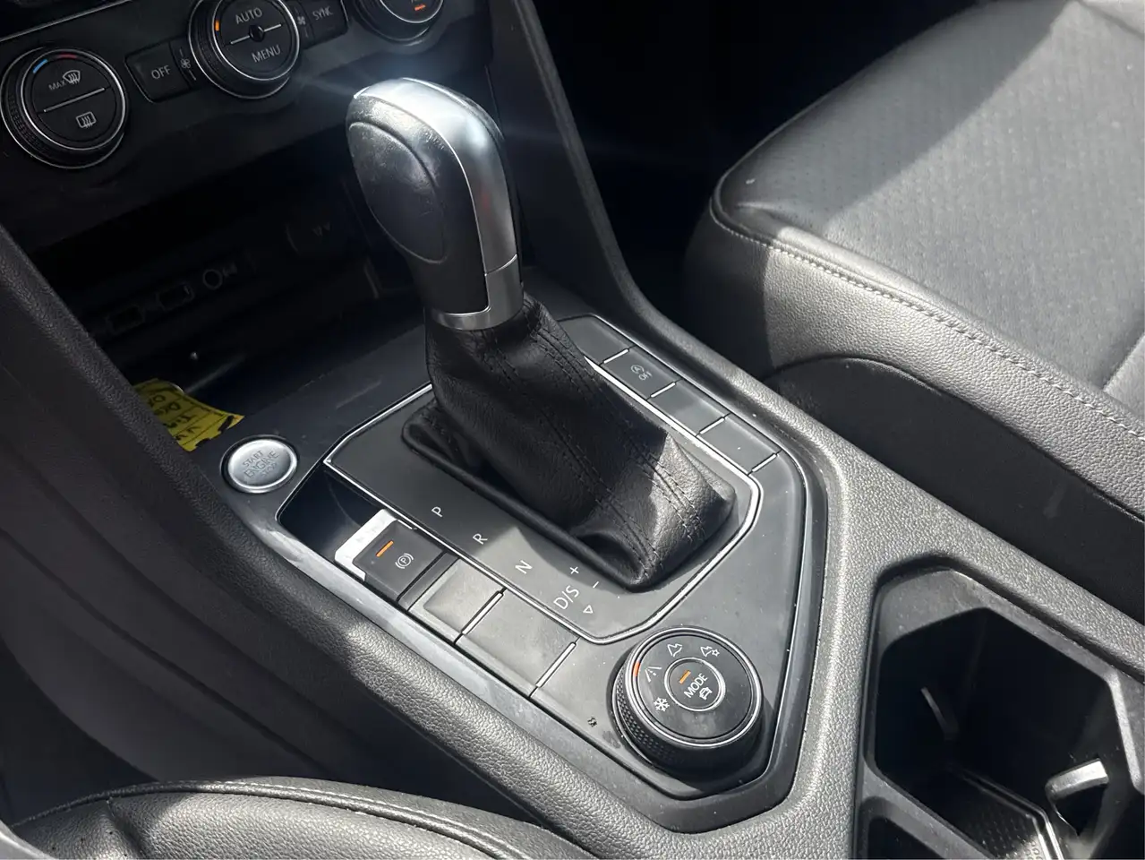 Volkswagen Tiguan снимка Volkswagen Tiguan