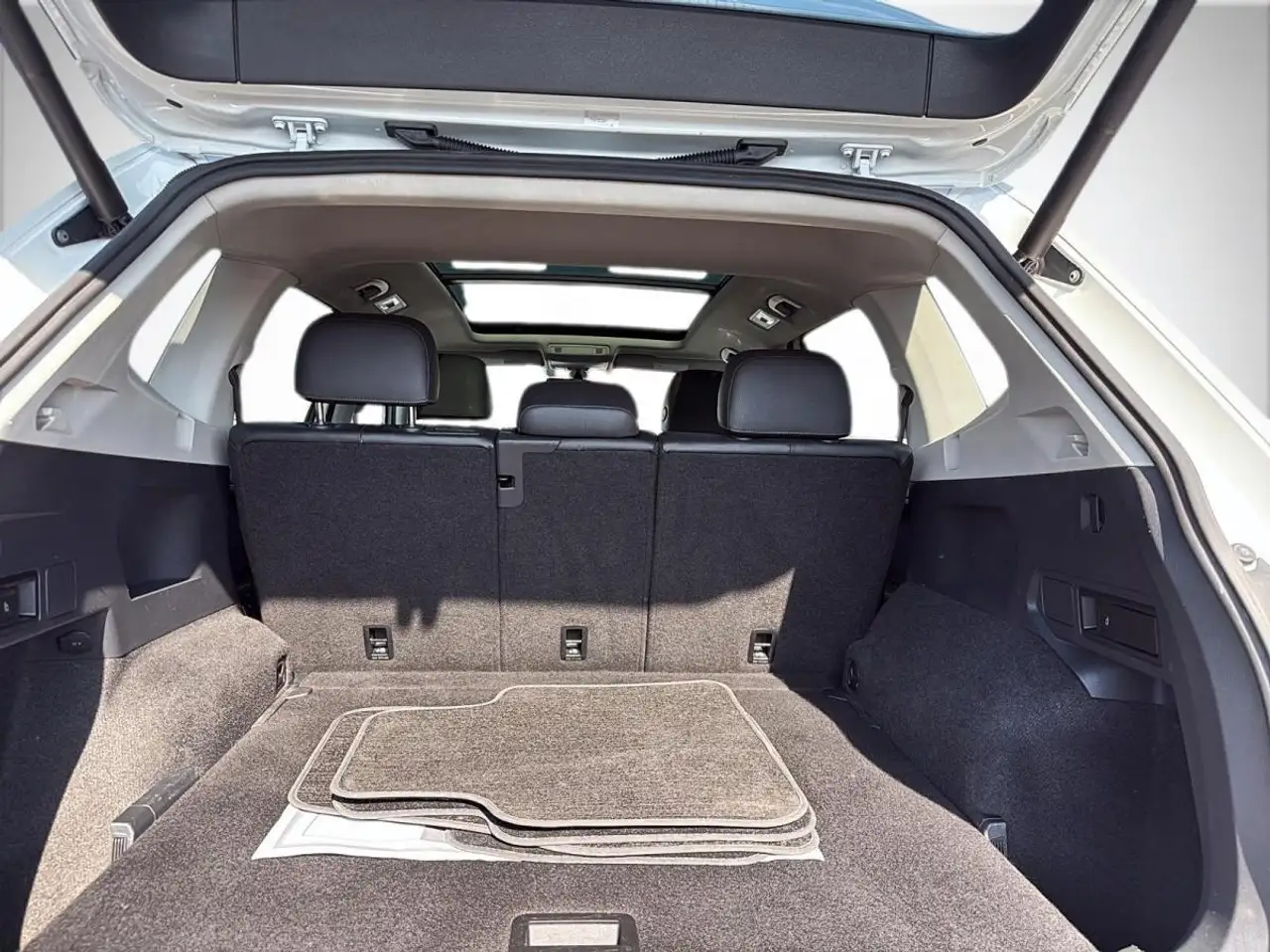 Volkswagen Tiguan photo Volkswagen Tiguan