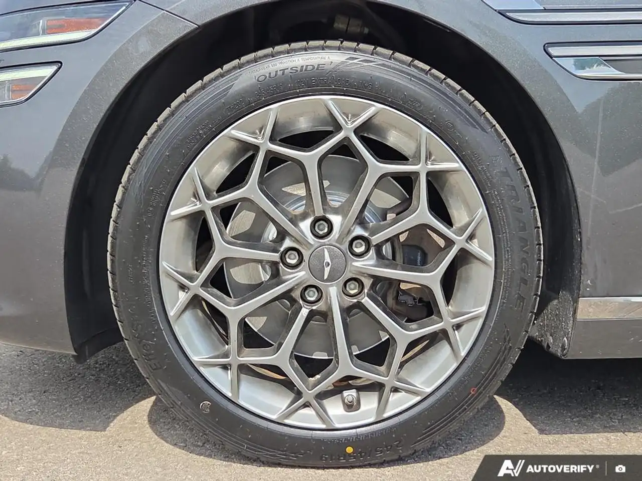 Genesis G80 снимка Genesis G80