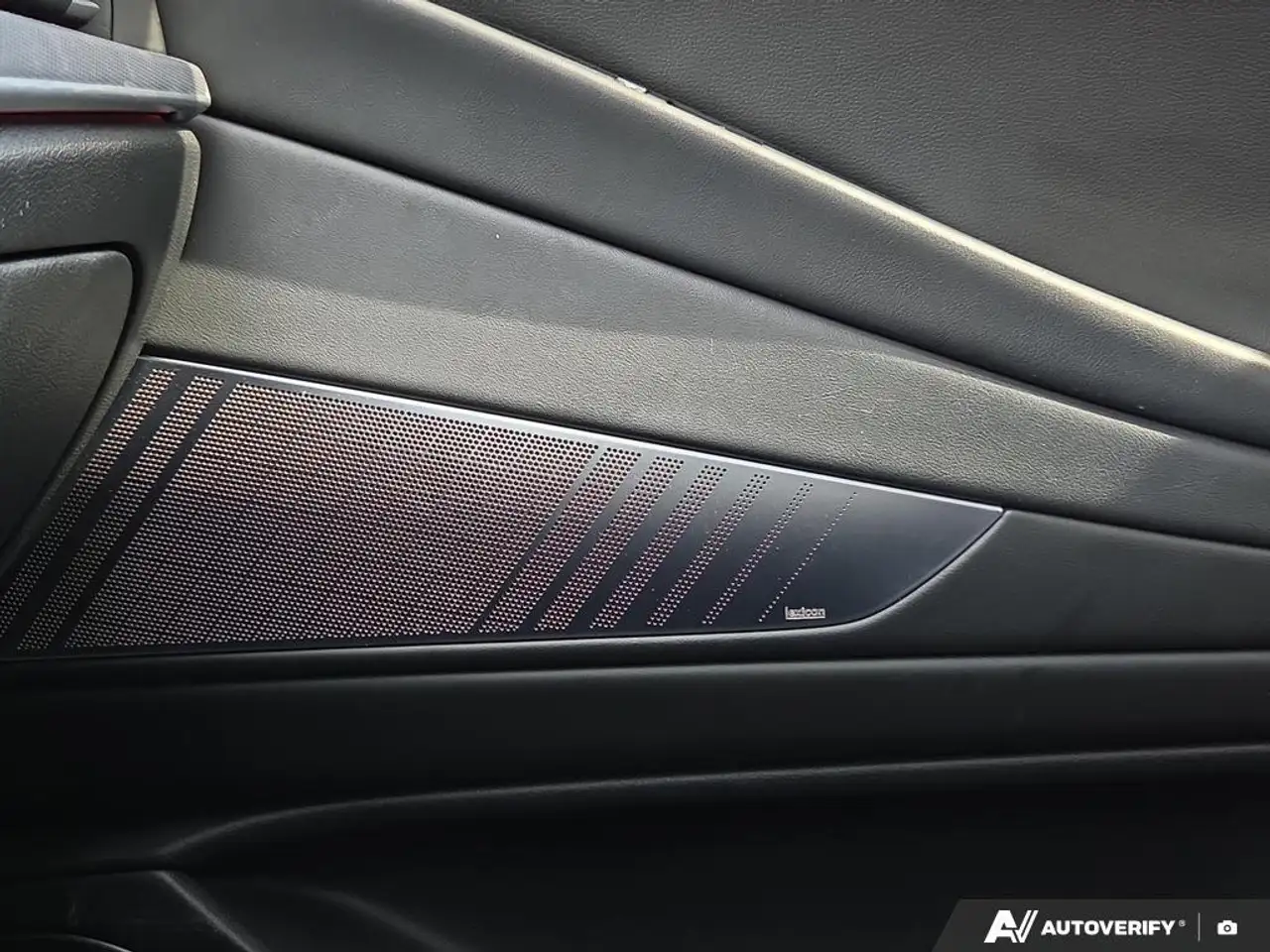 Genesis G80 снимка Genesis G80