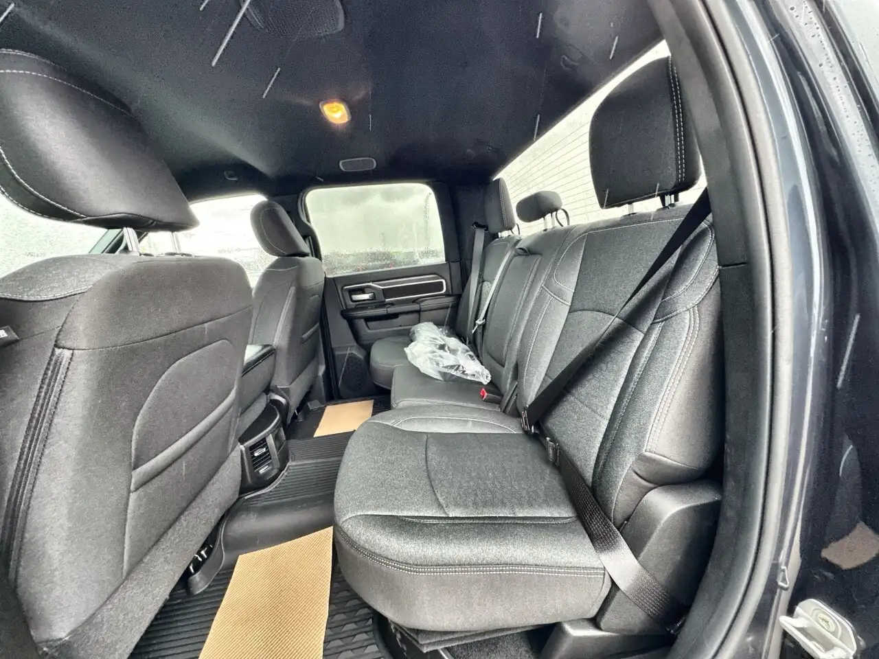 RAM 3500 снимка RAM 3500