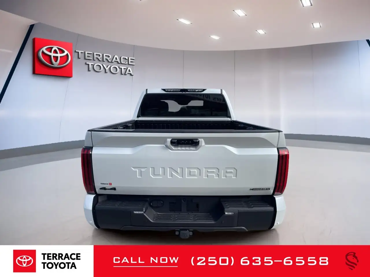 Toyota Tundra снимка Toyota Tundra