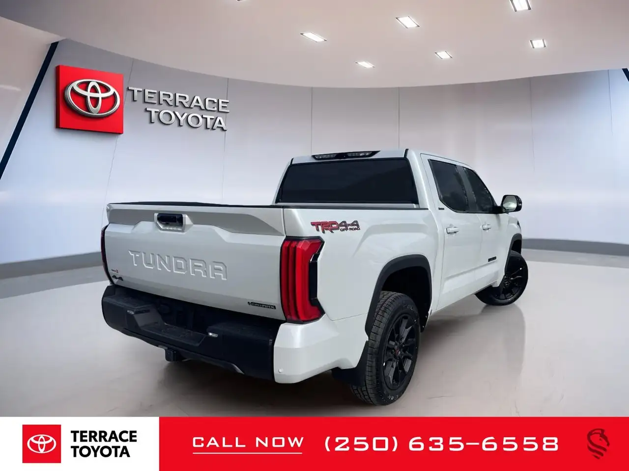 Toyota Tundra снимка Toyota Tundra