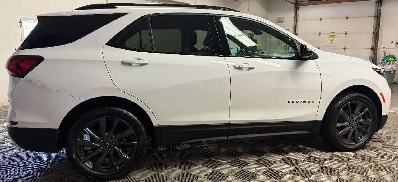 Chevrolet Equinox снимка Chevrolet Equinox