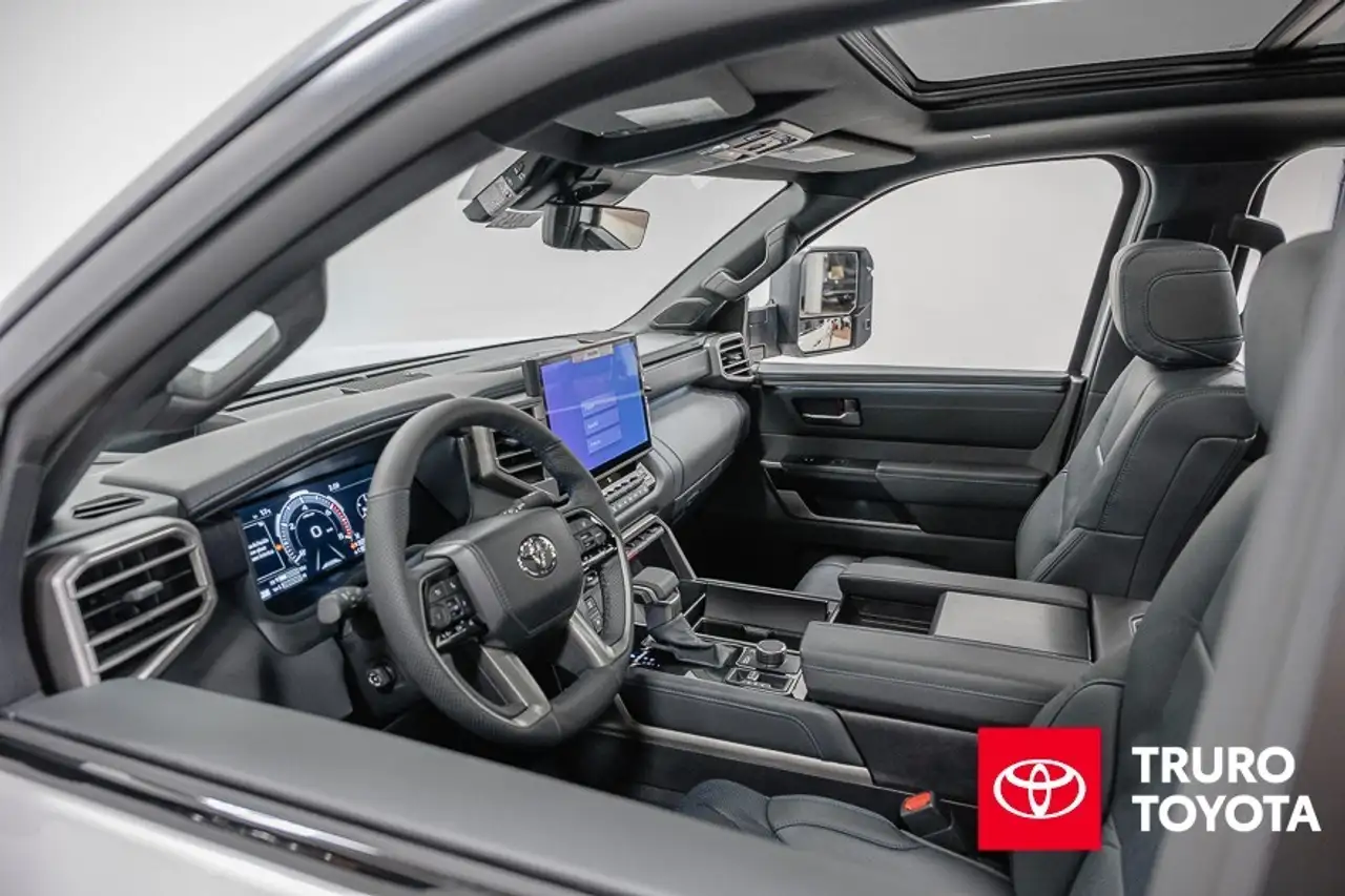 Toyota Tundra снимка Toyota Tundra