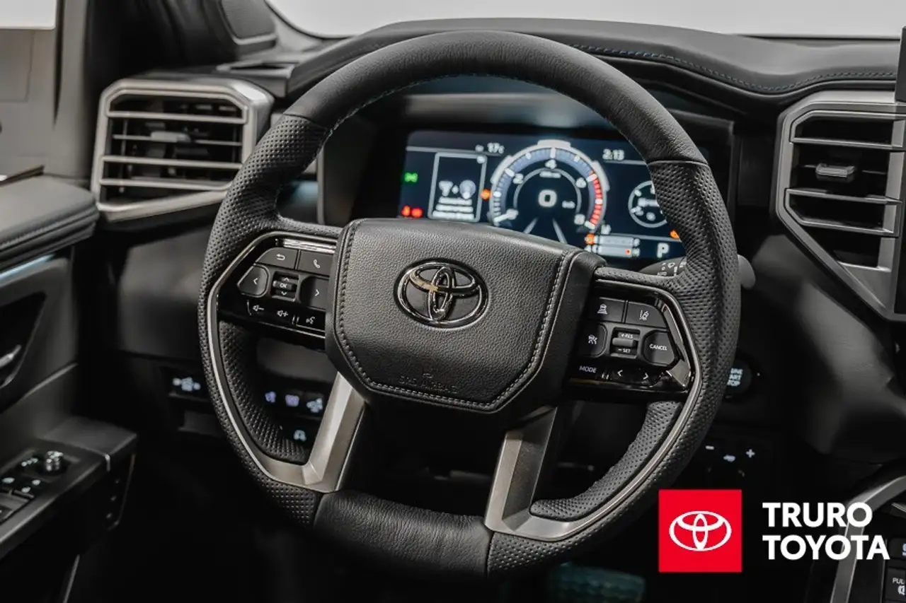 Toyota Tundra снимка Toyota Tundra
