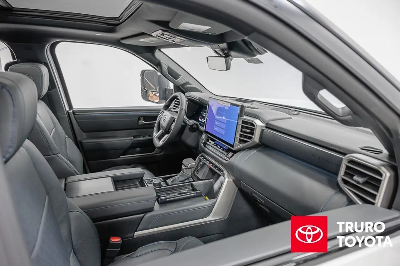 Toyota Tundra снимка Toyota Tundra