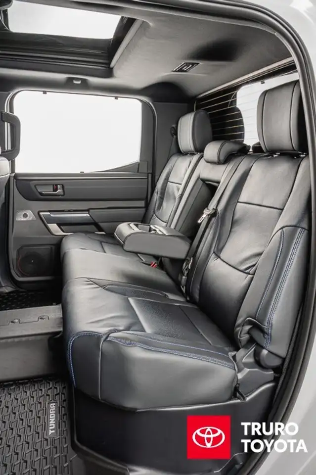 Toyota Tundra снимка Toyota Tundra