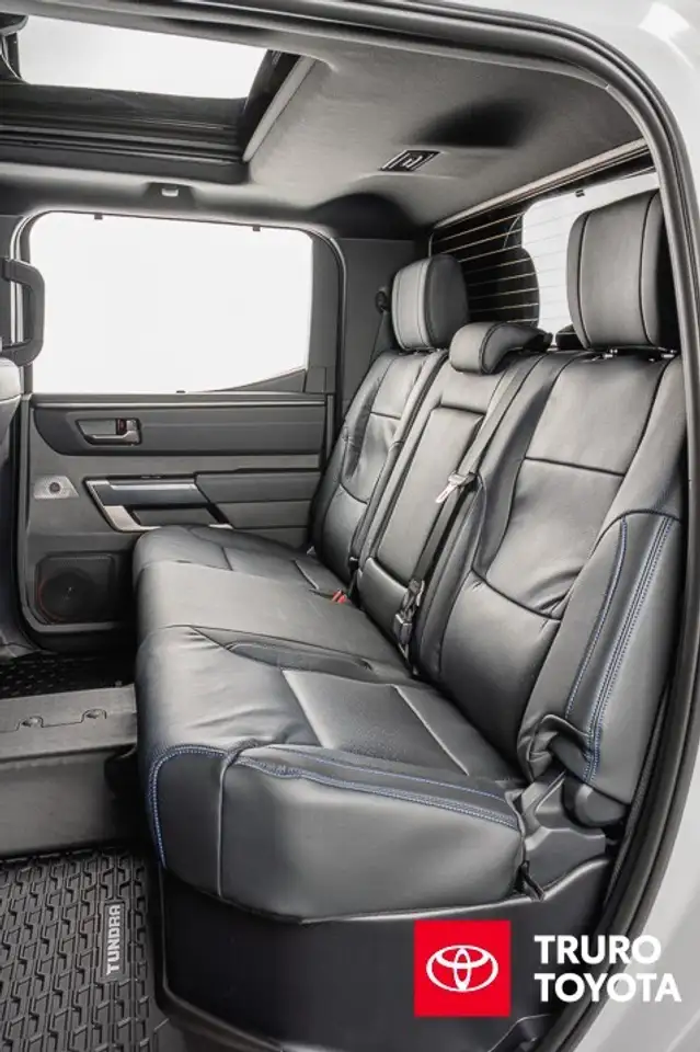 Toyota Tundra снимка Toyota Tundra