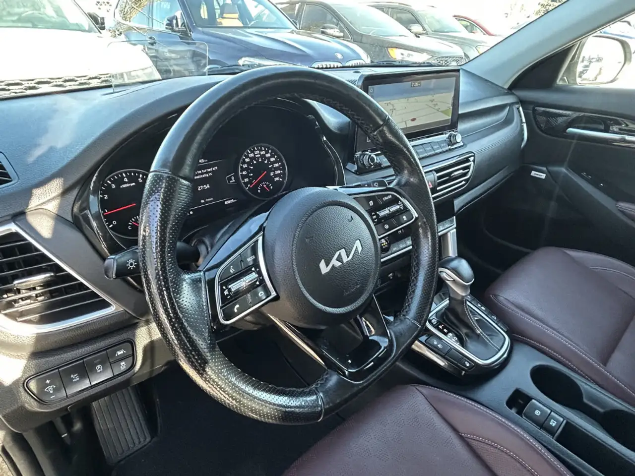 Kia Seltos снимка Kia Seltos