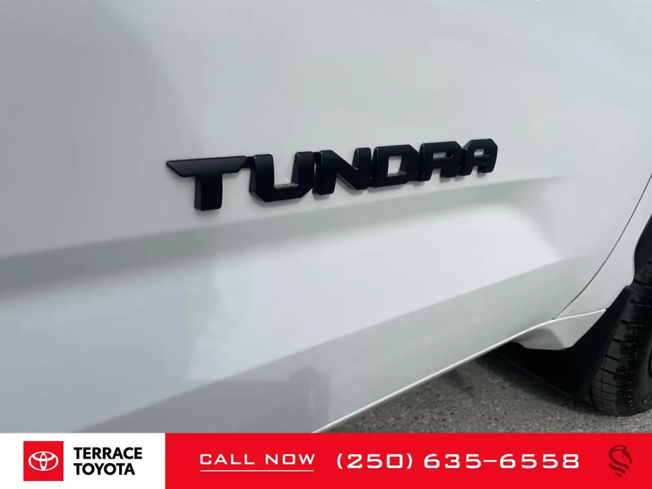 Toyota Tundra снимка Toyota Tundra